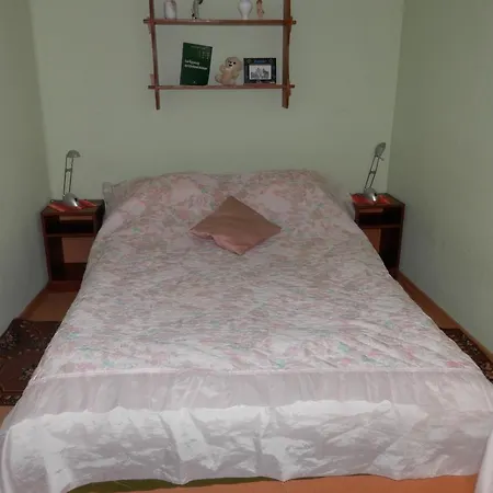 Konukevi Apartman Napsugar Vendeghaz Eğri