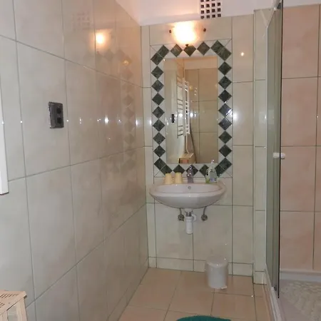 Apartman Napsugar Vendeghaz *
